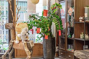 Forever happiness hostel