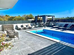 Apartments Villa Lux