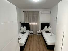 Apartments Villa Lux