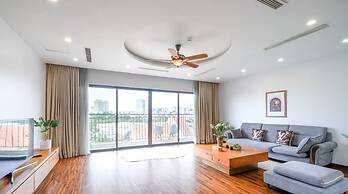 Vinhomes Metropolis by Emily in Town