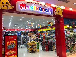 Vinhomes Metropolis by Emily in Town