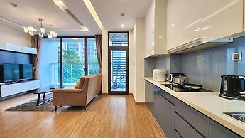 Vinhomes Metropolis by Emily in Town