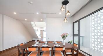 Vinhomes Metropolis by Emily in Town