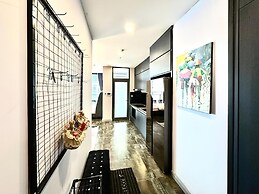 Vinhomes Metropolis by Emily in Town