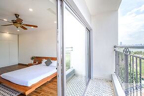 Vinhomes Metropolis by Emily in Town