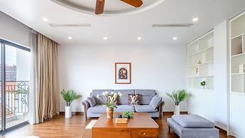 Vinhomes Metropolis by Emily in Town