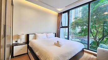 Vinhomes Metropolis by Emily in Town