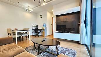 Vinhomes Metropolis by Emily in Town