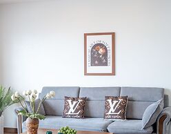 Vinhomes Metropolis by Emily in Town