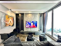 Vinhomes Metropolis by Emily in Town