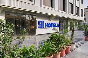 Hotel 91 City Centre Sector 52