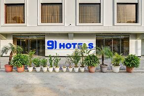 Hotel 91 City Centre Sector 52