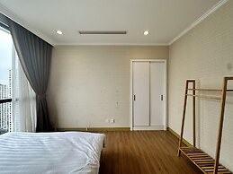 Vinhomes Royal City by Emily in Town