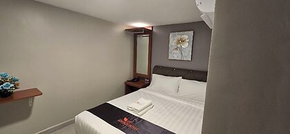 Enrich Hotel Semenyih by uBook