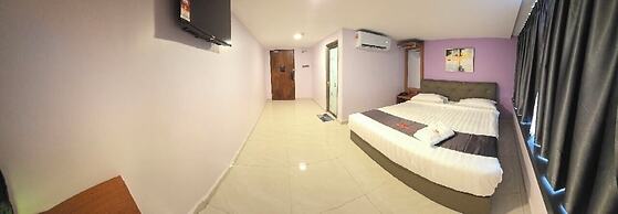Enrich Hotel Semenyih by uBook