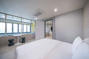 From H Browndot Hotel Gyeongju Yangnam