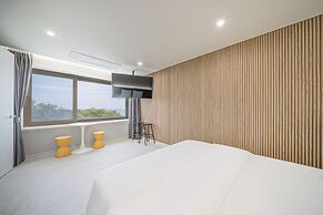 From H Browndot Hotel Gyeongju Yangnam