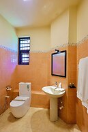 Limeshine Airport Transit Residence