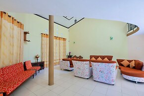 Limeshine Airport Transit Residence