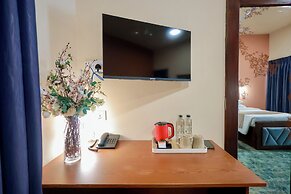 Limeshine Airport Transit Residence