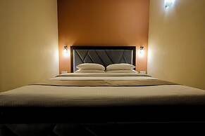 Limeshine Airport Transit Residence