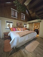 4 Bedroom Studio Luxury Suite