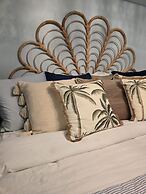 4 Bedroom Studio Luxury Suite