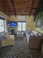 4 Bedroom Studio Luxury Suite