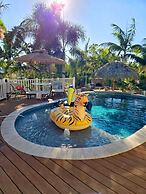 4 Bedroom Studio Luxury Suite