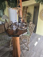 4 Bedroom Studio Luxury Suite