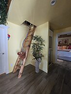 4 Bedroom Studio Luxury Suite