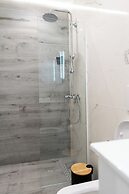 Charming 2 Bedroom House in Iraklio, Greece
