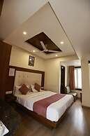 Nova Mayfield Hotel At Mall Road