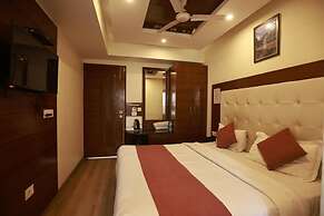 Nova Mayfield Hotel At Mall Road