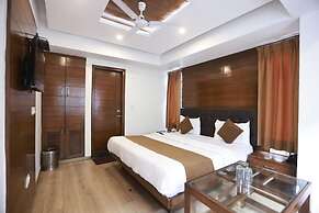 Nova Mayfield Hotel At Mall Road