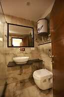 Nova Mayfield Hotel At Mall Road