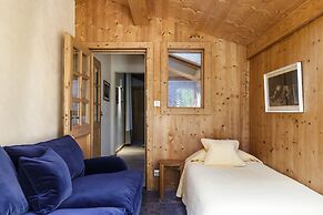 Chalet Les Tissourds 4 Central hot tub