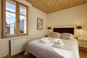 Chalet Les Tissourds 4 Central hot tub
