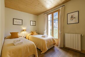 Chalet Les Tissourds 4 Central hot tub