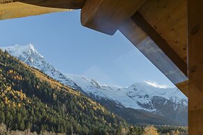 Chalet Les Tissourds 4 Central hot tub