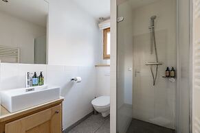 Chalet Les Tissourds 4 Central hot tub
