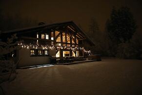 Magnificent Chalet Valhalla 5 Central Chamonix
