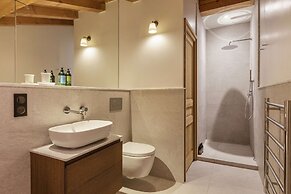 Magnificent Chalet Valhalla 5 Central Chamonix