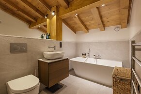 Magnificent Chalet Valhalla 5 Central Chamonix