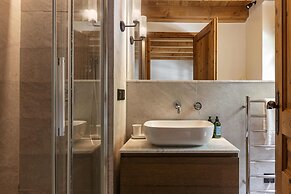 Magnificent Chalet Valhalla 5 Central Chamonix
