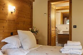 Magnificent Chalet Valhalla 5 Central Chamonix