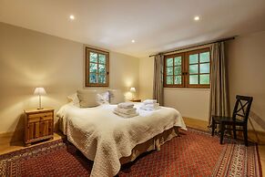 Magnificent Chalet Valhalla 5 Central Chamonix