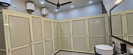 Royal Stay Inn
