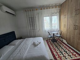 Isabel Rooms & Apartments