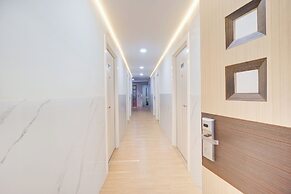 Hotel O Tanjung Duren Near Mall Citraland Formerly Suba Hotel